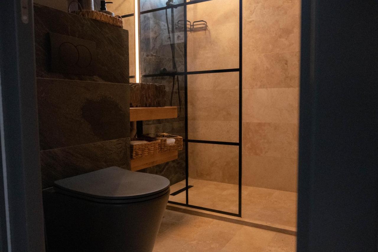 Cosy 2 Rooms Apartment In The Center Of The City Bucarest Exterior foto