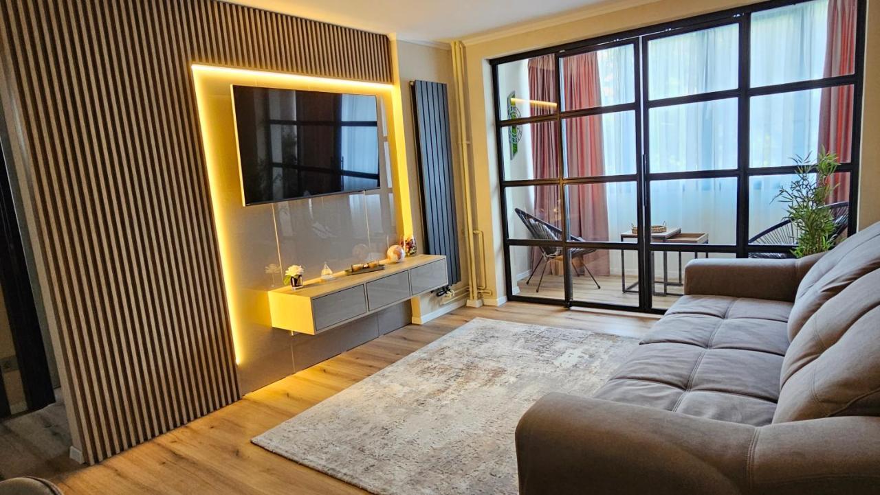 Cosy 2 Rooms Apartment In The Center Of The City Bucarest Exterior foto