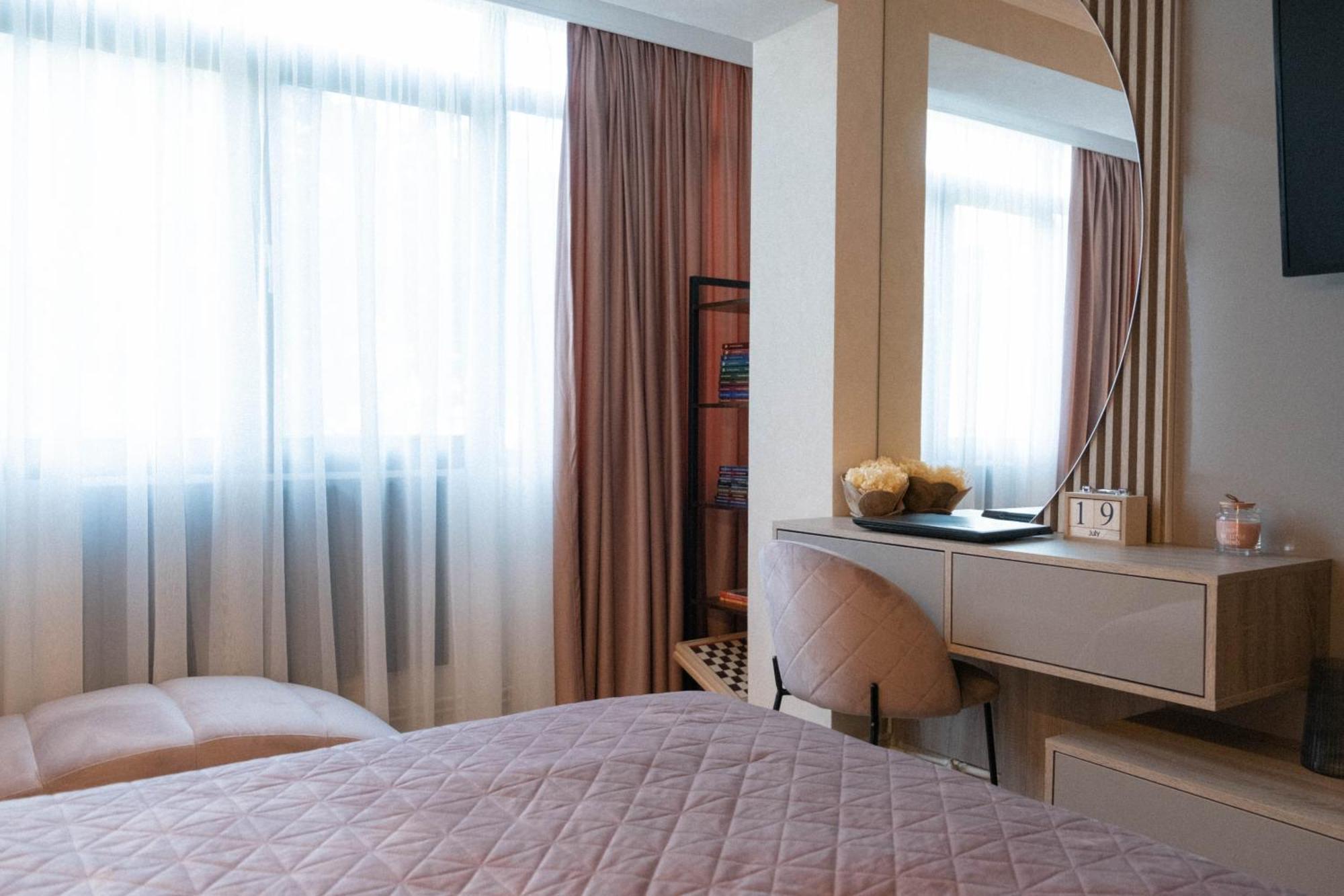 Cosy 2 Rooms Apartment In The Center Of The City Bucarest Exterior foto
