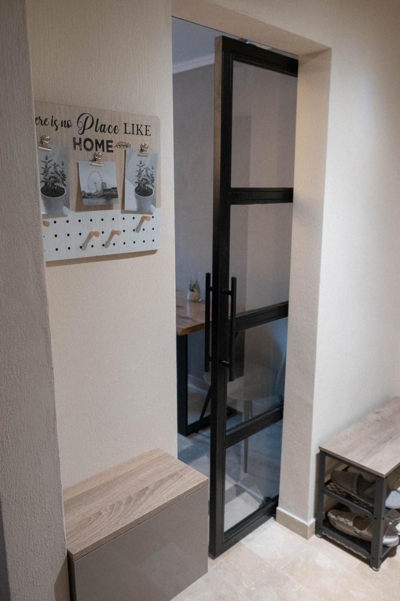 Cosy 2 Rooms Apartment In The Center Of The City Bucarest Exterior foto